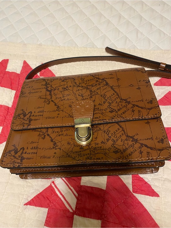 Patricia Nash Handbags - Tan leather Crossbody Wallet Purse